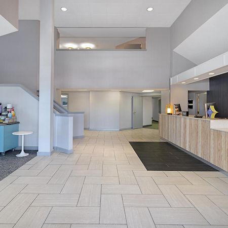 Spark By Hilton Bentonville Exterior photo